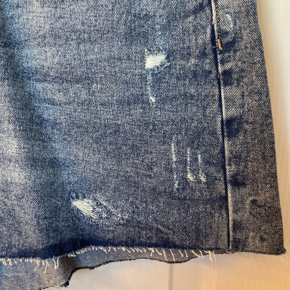 LAST CHANCE: NEW Wild Fable Distressed Cut-off Jean Shorts Size 18 - Picture 2 of 16